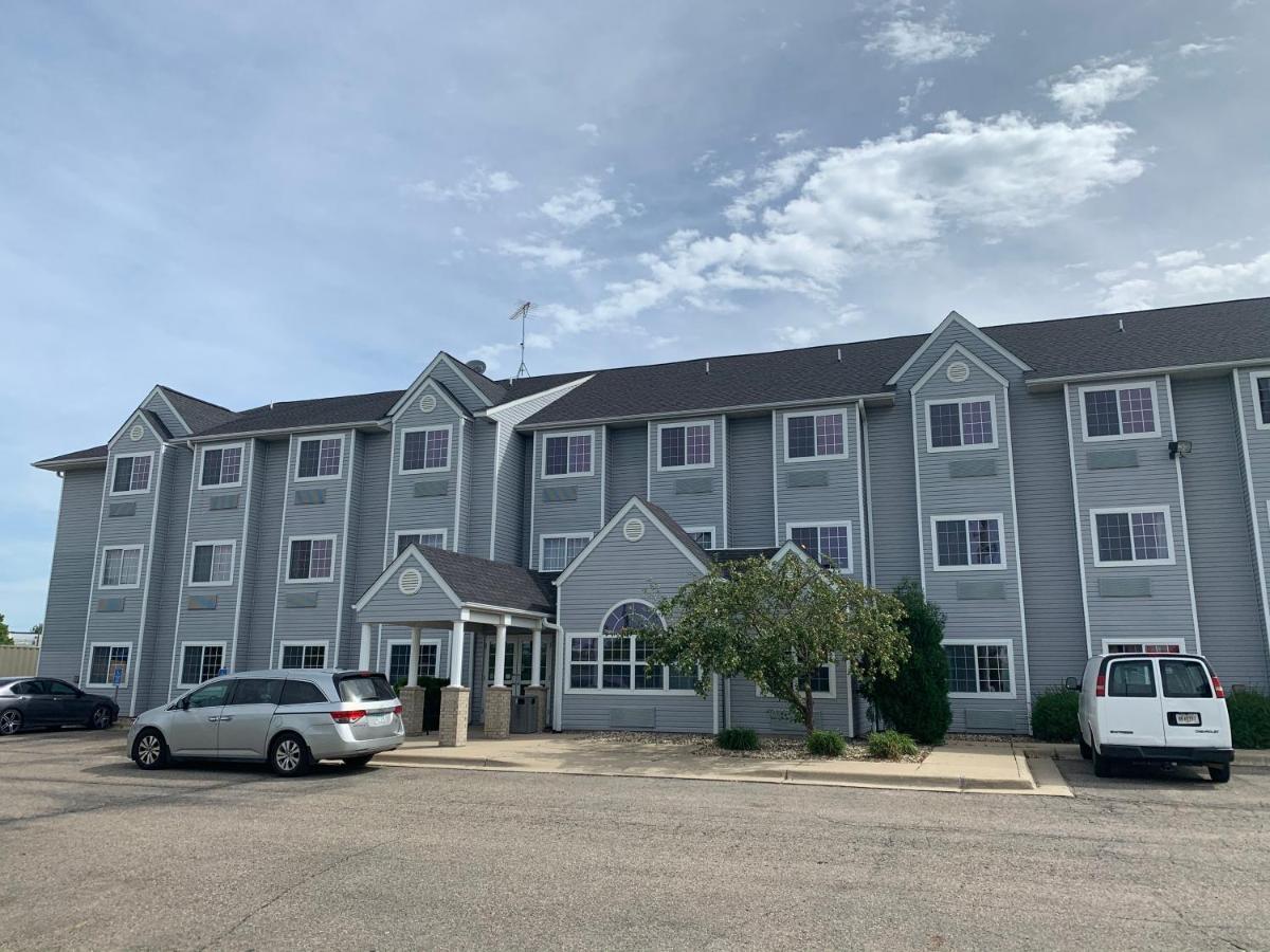 Quality Inn Owatonna Near Medical Center Bagian luar foto
