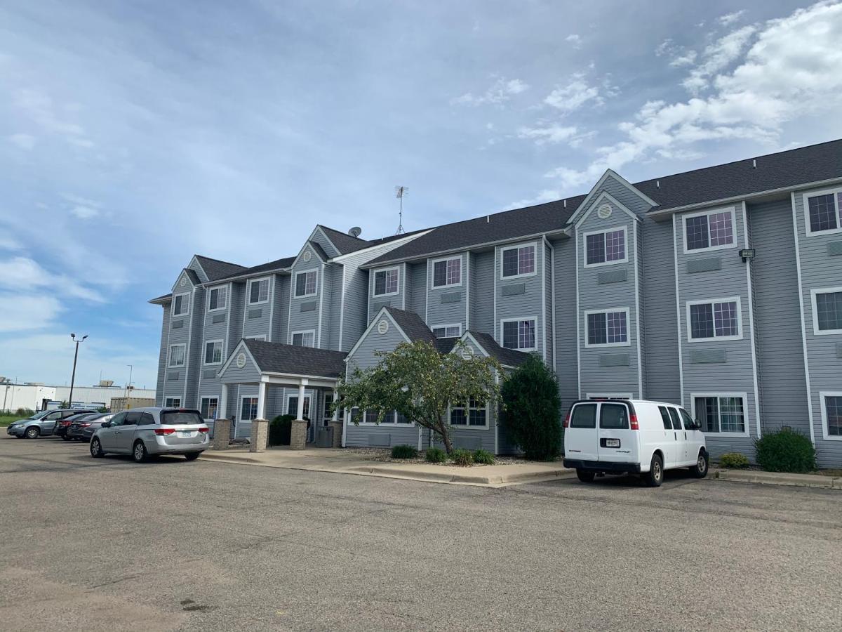Quality Inn Owatonna Near Medical Center Bagian luar foto