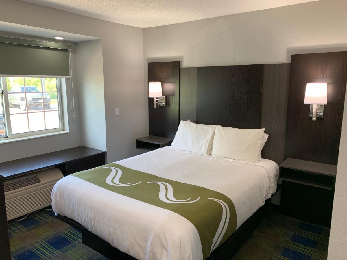 Quality Inn Owatonna Near Medical Center Bagian luar foto