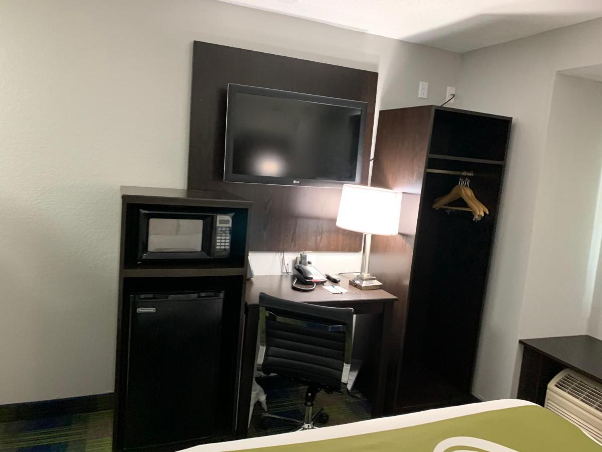 Quality Inn Owatonna Near Medical Center Bagian luar foto
